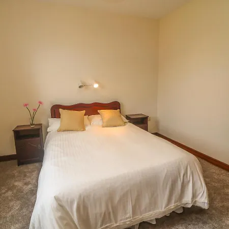 Holiday home Cleary